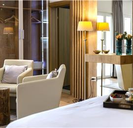 Luxury 5 Bedroom Beachfront Villa near Dubrovnik, Sleeps 11-12